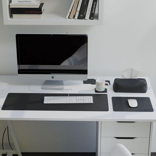 طقم مكتب جلدي - ملحقات مكتب من الجلد الصناعي الفاخر بتفاصيل أنيقة، مثالية لتنظيم المكتب المنزلي أو مساحة العمل المهنية