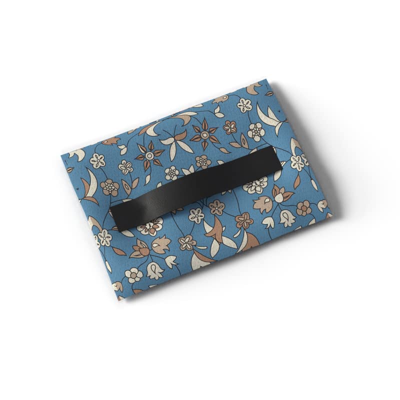 Velvet Prayer Mat in Beige and Blue, 68x117 cm, a comfortable Islamic rug with a soft design, ideal for daily use at home, the mosque, or for travel, ensuring a clean prayer space