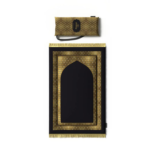 سجادة صلاة مبطنة للأطفال من المخمل الذهبي والأسود، 57×95 سم، سجادة مريحة وناعمة بتصميم كلاسيكي، بحجم مثالي لتشجيع وراحة الصغار أثناء الصلاة