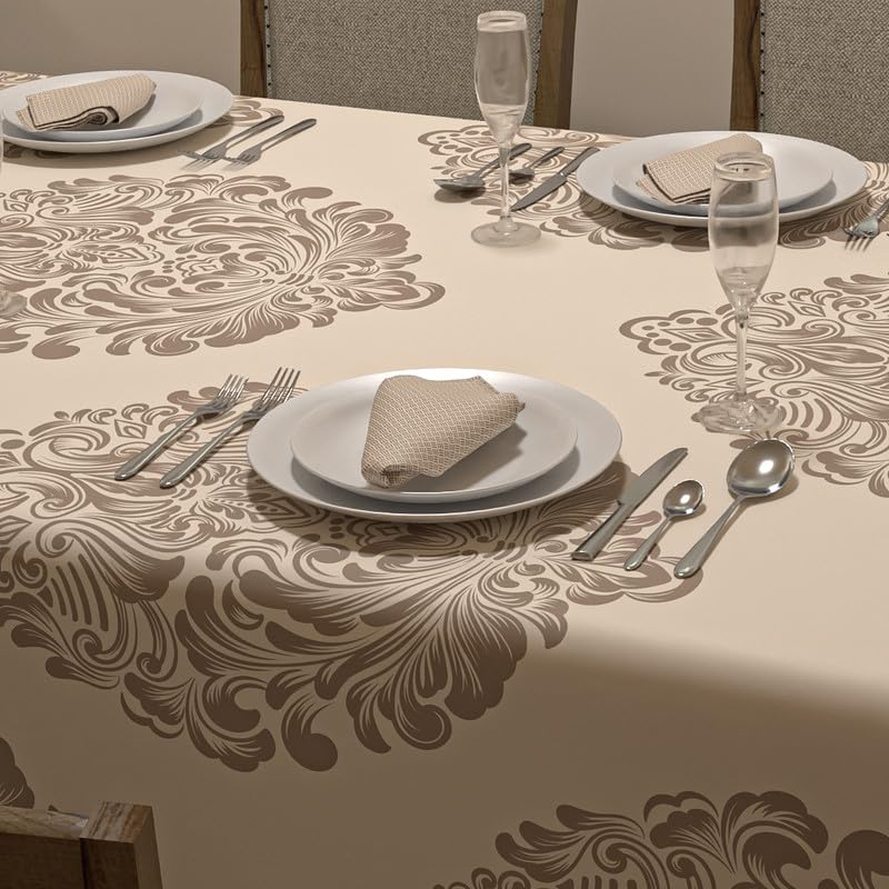 Queen Tablecloth and Napkins Set - 6 Pieces - Satin Material