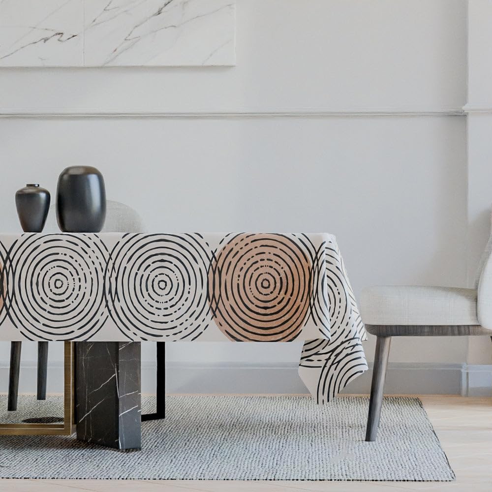 Velvet Tablecloth – Elegant and Durable Polyester Table Cover, Stain-Resistant, Machine Washable, Perfect for Dining, Kitchen & Events