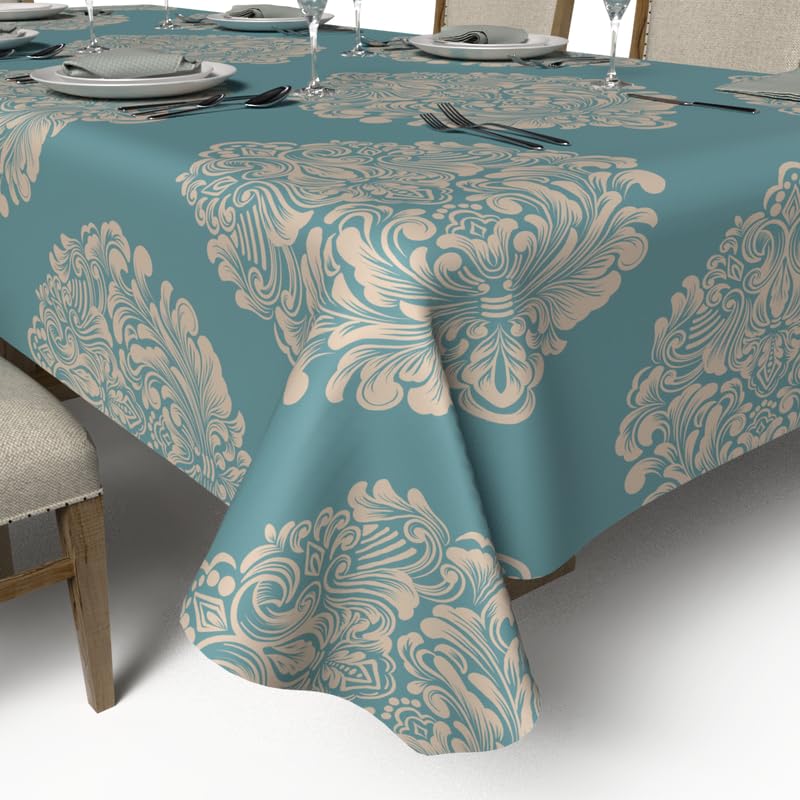 Queen Tablecloth and Napkins Set - 6 Pieces - Satin Material