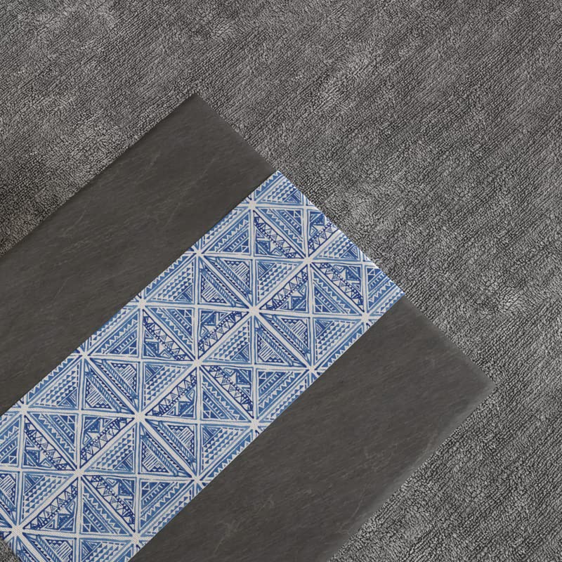 Glam Velvet Table Runner in Blue & White, a Plush Decorative Centerpiece with a Sophisticated and Glamorous Pattern, 35x140 cm, perfect for adding a Luxurious Accent to your Table