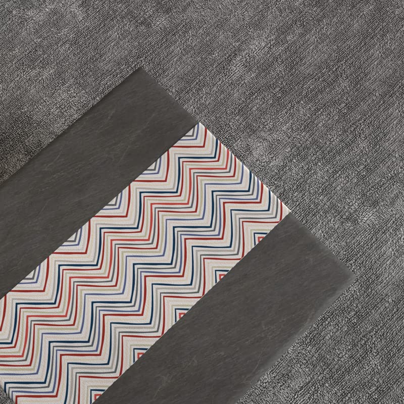 Lila Zigzag Velvet Table Runner, a Plush Multicolor 35x140 cm Decorative Centerpiece with a Stylish and Modern Chevron Pattern, adds a Luxurious Texture to a Classic Design