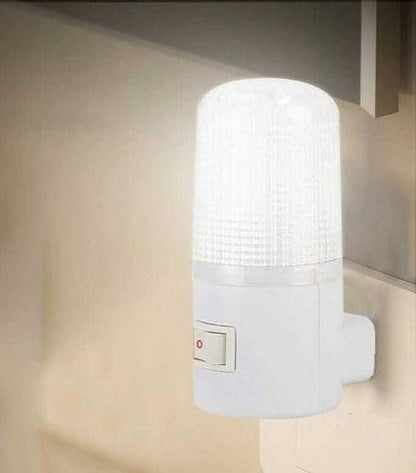 إضاءة ليلية ليد موفرة للطاقة مصممة لتوفير إضاءة خافتة ومريحة للعين تركيب مباشر دون الحاجة لأي توصيلات إضافية مما يجعلها مثالية لغرف النوم الممرات،غرف الأطفال الحمامات، المطابخ - نجفة شوبIEL-304