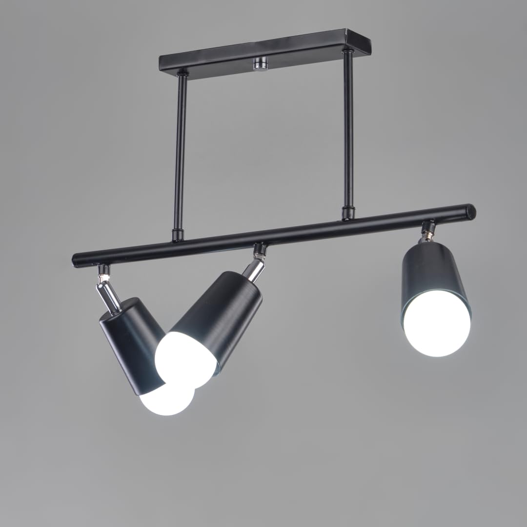 نجفه شوب تراك لايت تصميم عصري وتوزيع متوازن للإضاءة. يتميز بزاوية إضاءة واسعة تضمن انتشار الضوء بشكل متساوٍ في جميع الاتجاهات Black Track Light 3 Bulbs from Nagafa Shop SLTRB-3