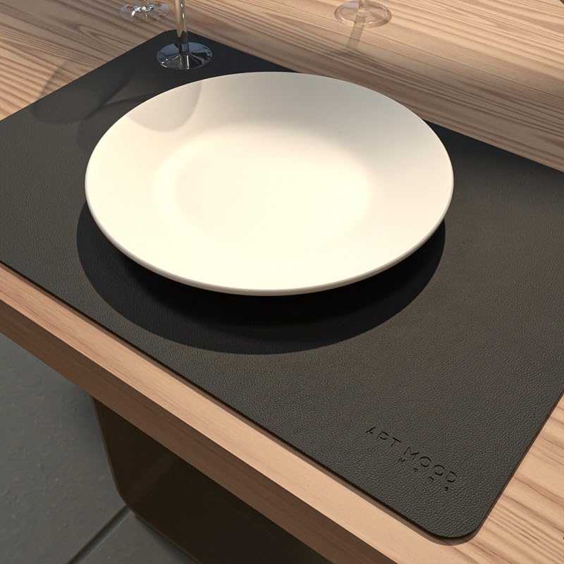 Leather Placemats and Cover Holder - Set of 2 Placemats, 2 Cover Holders Durable for Dinner Plate, Dining Table