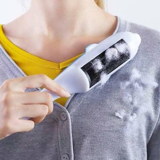 Pet Hair Remover - Lint Roller with Self-Cleaning Base - Reusable Dolphin Lint-Spout - Animal Hair Removal Tool for Furniture, Couch, Carpets, Clothes