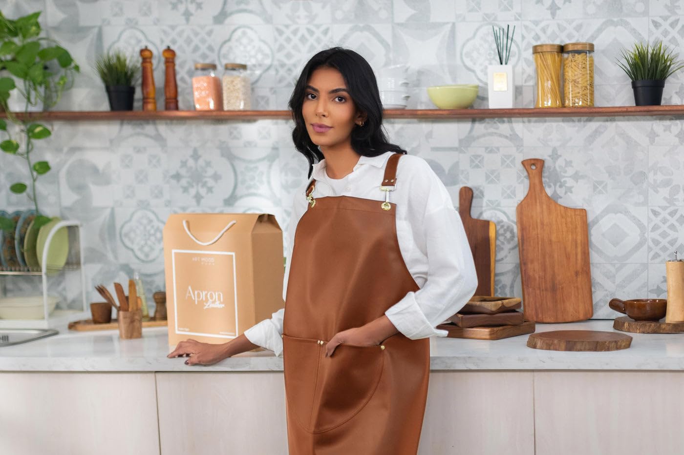 Premium Leather Apron - Durable Faux Leather Apron with Adjustable Straps And Pockets, Perfect for Chefs, Baristas, Grilling, and Crafts - Stylish and Easy to Clean