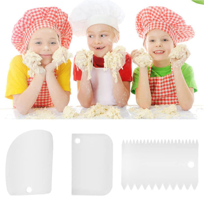 FYACCD Dough Scraper, 3 Pieces Plastic Dough Scraper Set, Cream Scraper, Cream Edge Smoothing Comb Tool for Cake Edge Decorating