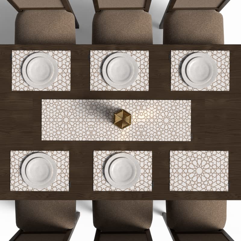 طقم طاولة طعام نوفا مكون من 7 قطع، مع 6 مفارش طعام قماشية متعددة الألوان (45 × 30 سم) و1 مفرش (35 × 140 سم)، بتصميم إسلامي سماوي مستوحى من أجل منظر طاولة فريد وروحاني.