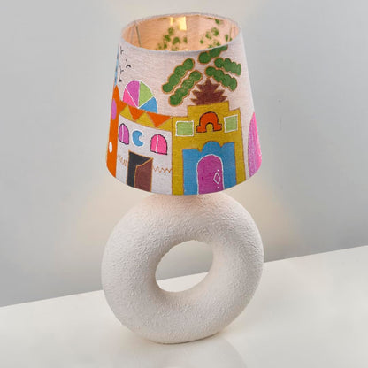 نجة شوب دارنا أباجورة مودرن بقاعدة دونات و شابوه ريفي مرسوم يدويًا (هاند ميد) Darna modern lampshade from nagafa shop G-DW-RS-1