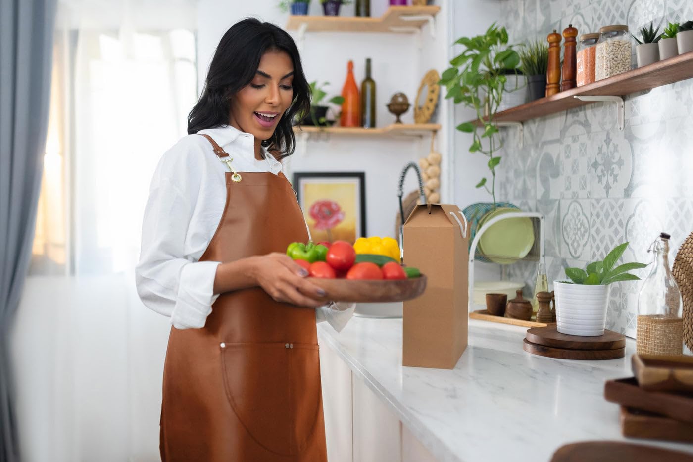 Premium Leather Apron - Durable Faux Leather Apron with Adjustable Straps And Pockets, Perfect for Chefs, Baristas, Grilling, and Crafts - Stylish and Easy to Clean