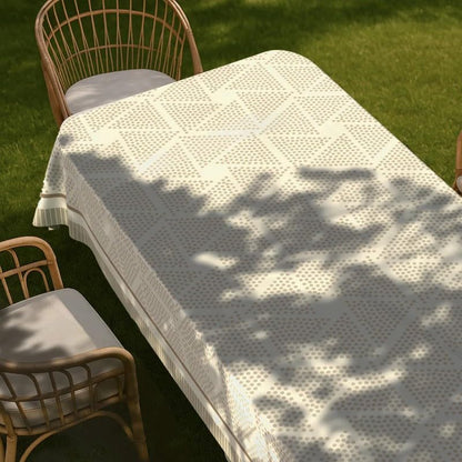 Tablecloth, Dust-Proof Soft Touch Cover, Machine Washable, Elegant Drape for Dining Kitchen Parties Hotel Use, Spill Resistant