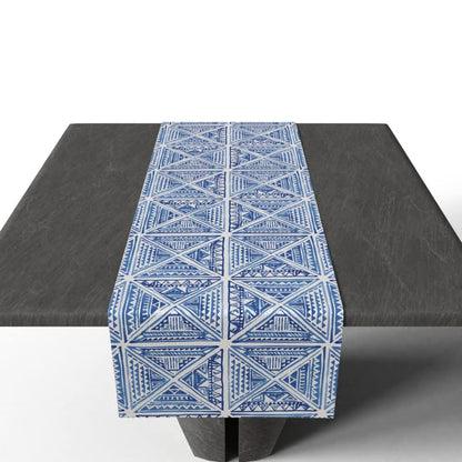Glam Velvet Table Runner in Blue & White, a Plush Decorative Centerpiece with a Sophisticated and Glamorous Pattern, 35x140 cm, perfect for adding a Luxurious Accent to your Table