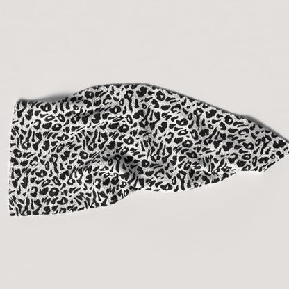 Wild Beach Towel, a Soft and Absorbent Towel for Adults and Kids, 70x140 cm, Black & White, a Quick-Drying and Sand-Resistant Towel for the Beach, Pool, Travel, or Yoga