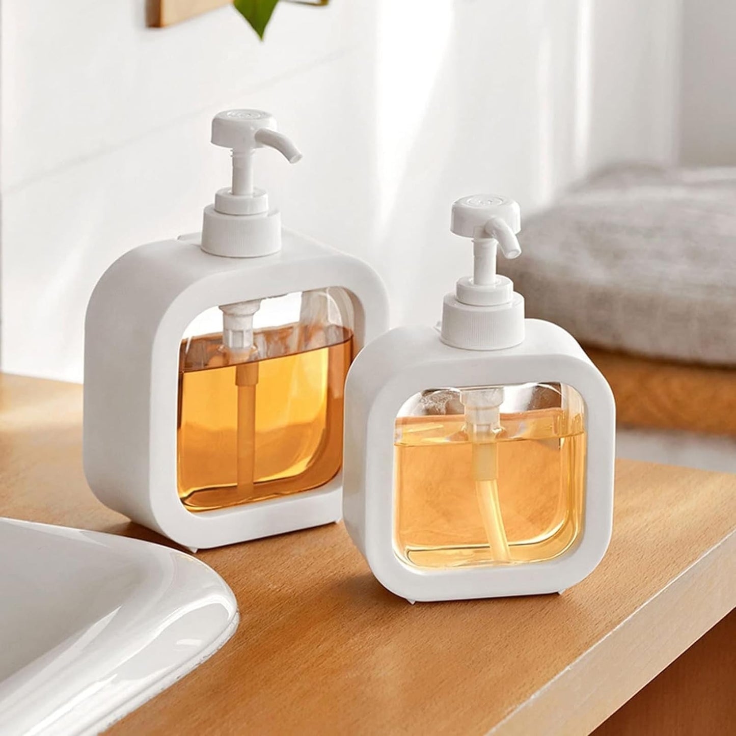 Augous 2 Pack 500ml Square Clear Soap Dispenser Bottle Refillable Bathroom Soap Dispenser for Lotion, Shampoo, and shower gel