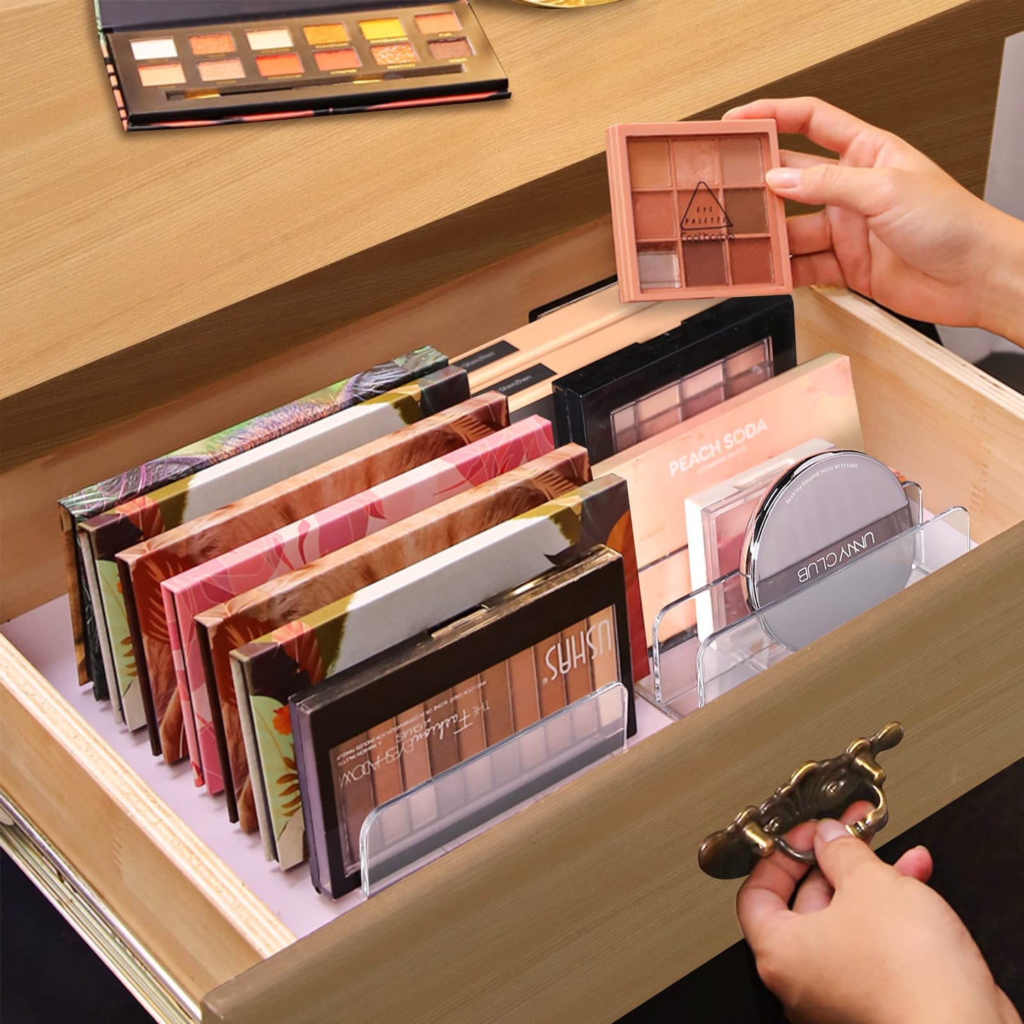 Eyeshadow Palette Organizer Set, 2-Piece Clear Plastic Makeup Holders with 7 Divided Sections, Acrylic Cosmetic Storage Rack for Eye Shadow Palettes, Vanity and Dresser Display Stand, Clear