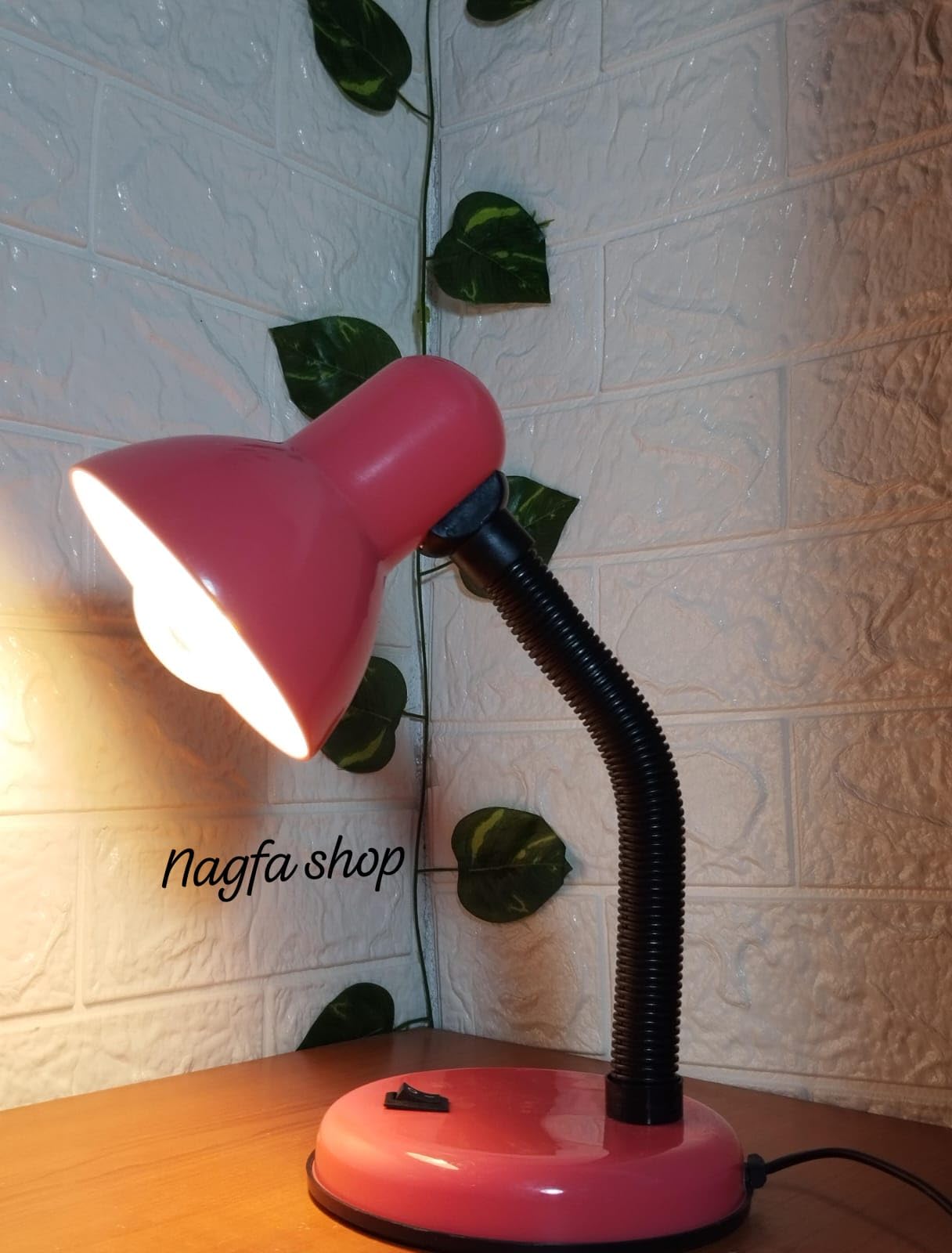 Nagafa Shop P805 High Quality Modern Office Lamp for Living Room, Bedroom, or Hall - Pink