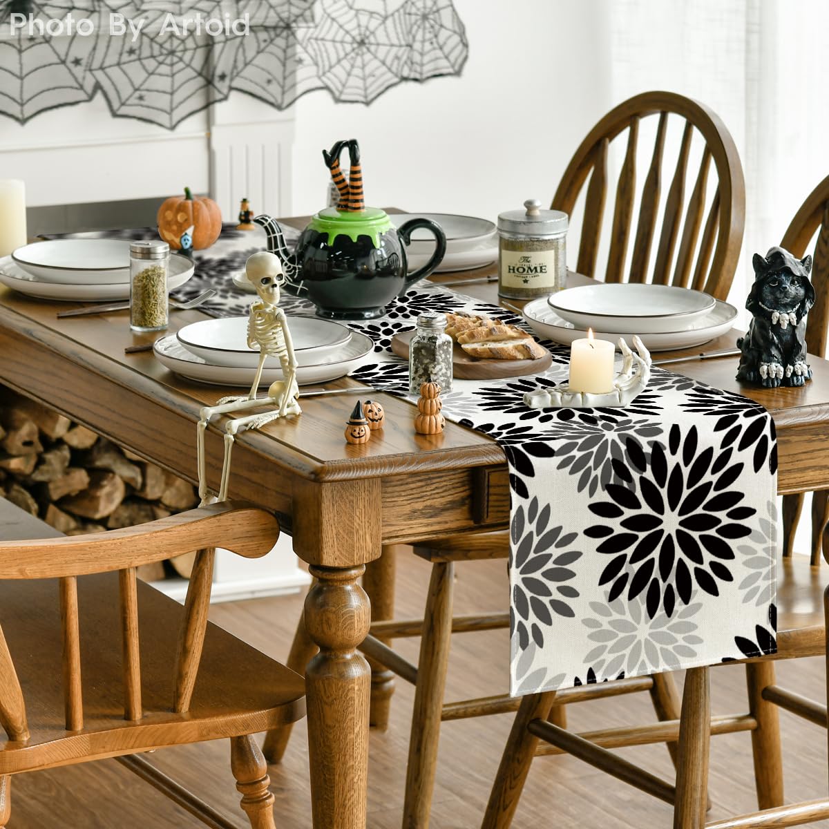 INTEX HOME Velvet Floral Table Runner, Soft Linen Fabric, Machine Washable, Rectangular Design, 1 Piece, 45 x 135 cm, Black x Grey, Dining Table Decoration for Home, Events and Special Occasions