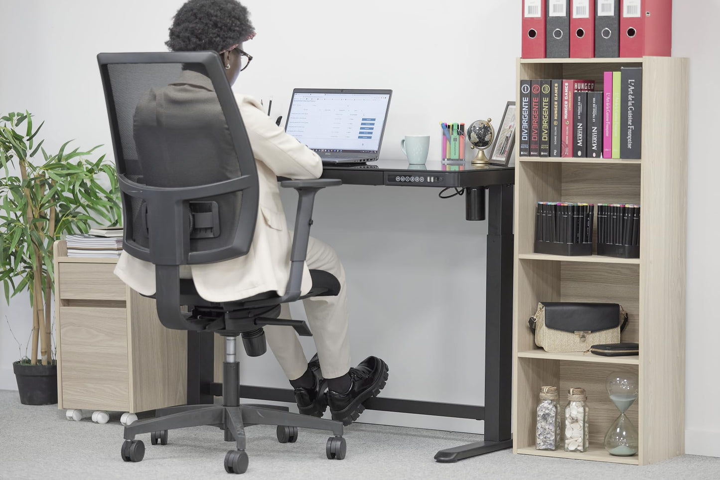 Iris Ohyama 4-Shelf Cabinet, Modern Wooden Storage Unit with Shelves, Versatile Bookcase or Side Furniture for Office, Living Room, Bedroom, Basic Storage Shelf CX-4, Light Brown