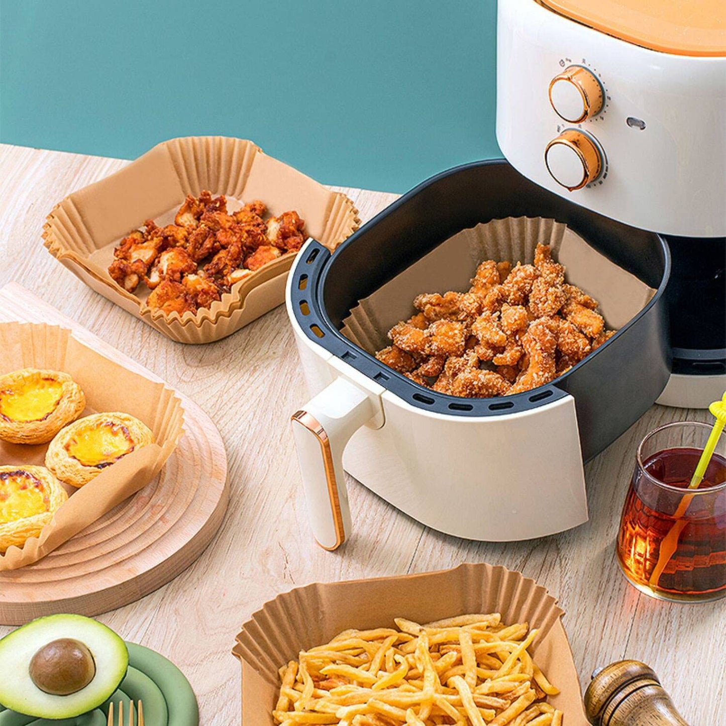 100 PCS Air Fryer Disposable Paper Liners, Non-Stick, Oil-Proof, Heat-Resistant, Food Grade Parchment for Frying, Baking, Easy Cleanup, Compatible with 5-8 Qt Air Fryers, Square Design, 20 cm