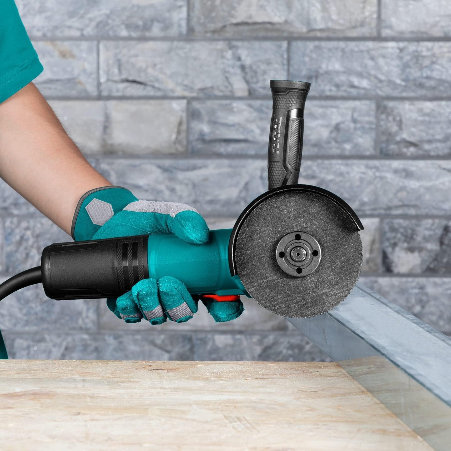 TOTAL Industrial Angle Grinder 750W - Multicolour,2.15 Kilograms, TG10711556