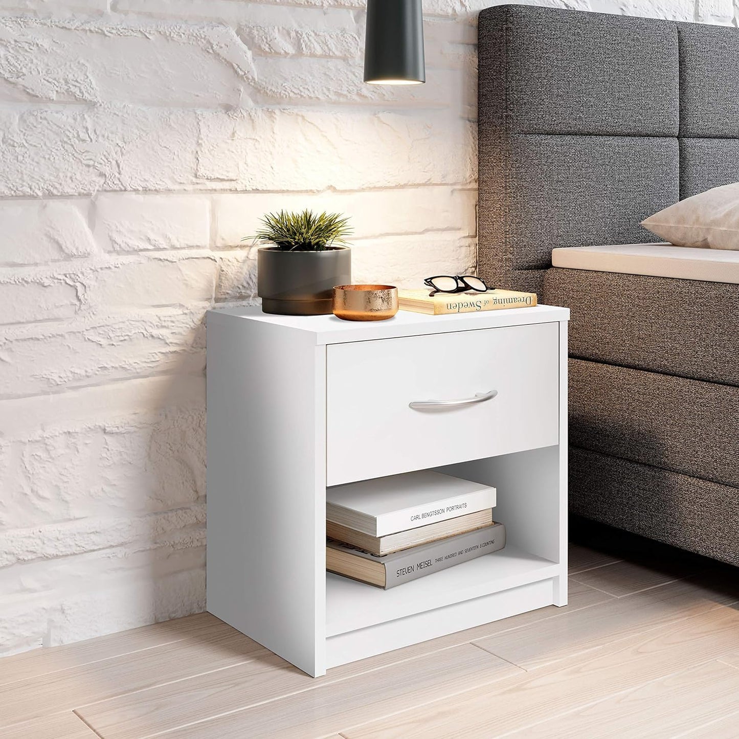 Wooden Side Table with 1 Drawer, Simple Cabinet Design Suitable for Any Bed and Bedroom in a Clean White Finish, Compact Nightstand Measuring W39 x D28 x H41 cm