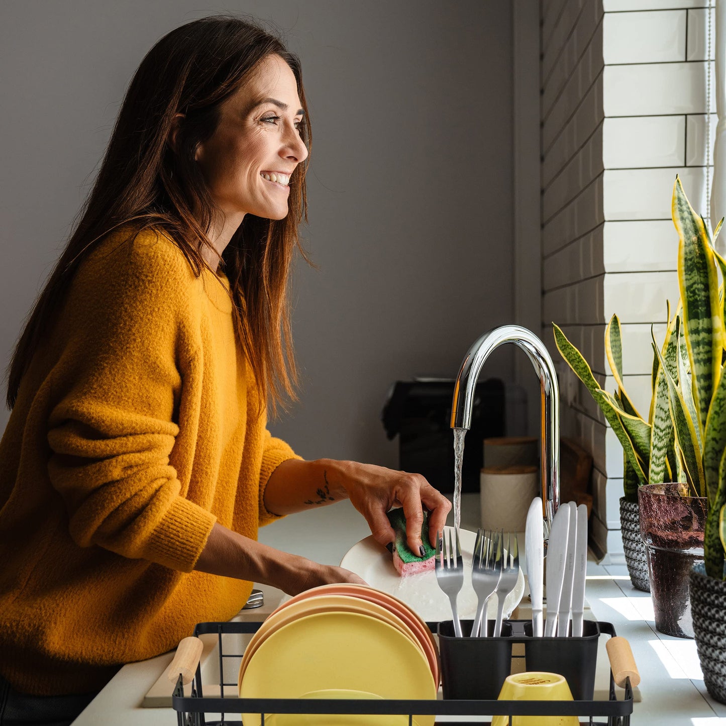 relaxdays Drainer, Cutlery Basket and Drying Tray, Kitchen Dish Rack, Plastic, Metal, Black